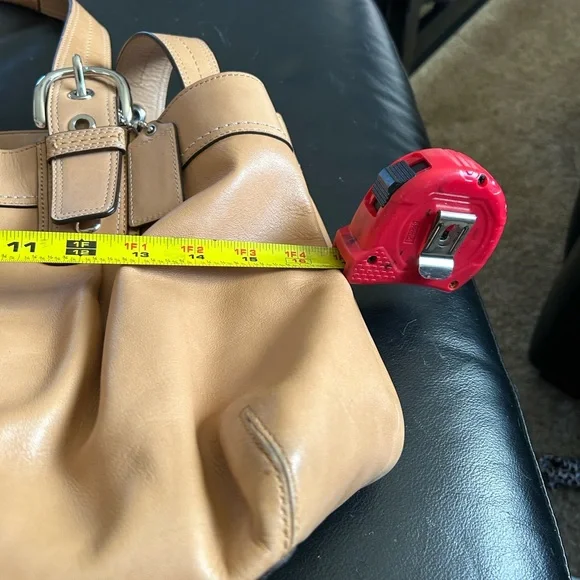 Coach Tan Leather Shoulder Bag - Picture 3 of 5